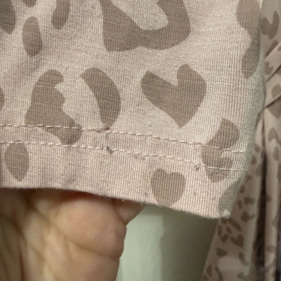 Kyte Baby Womens Bamboo Robe in Blush Leopard Size M/L - Picture 5 of 5